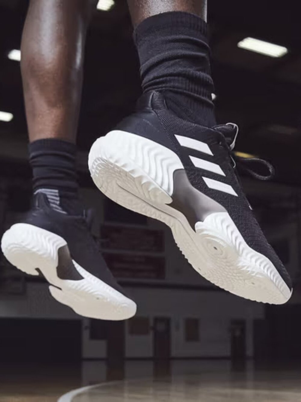 Adidas Pro Bounce 2018 Low Black White Basketball Shoes Youth Size 4